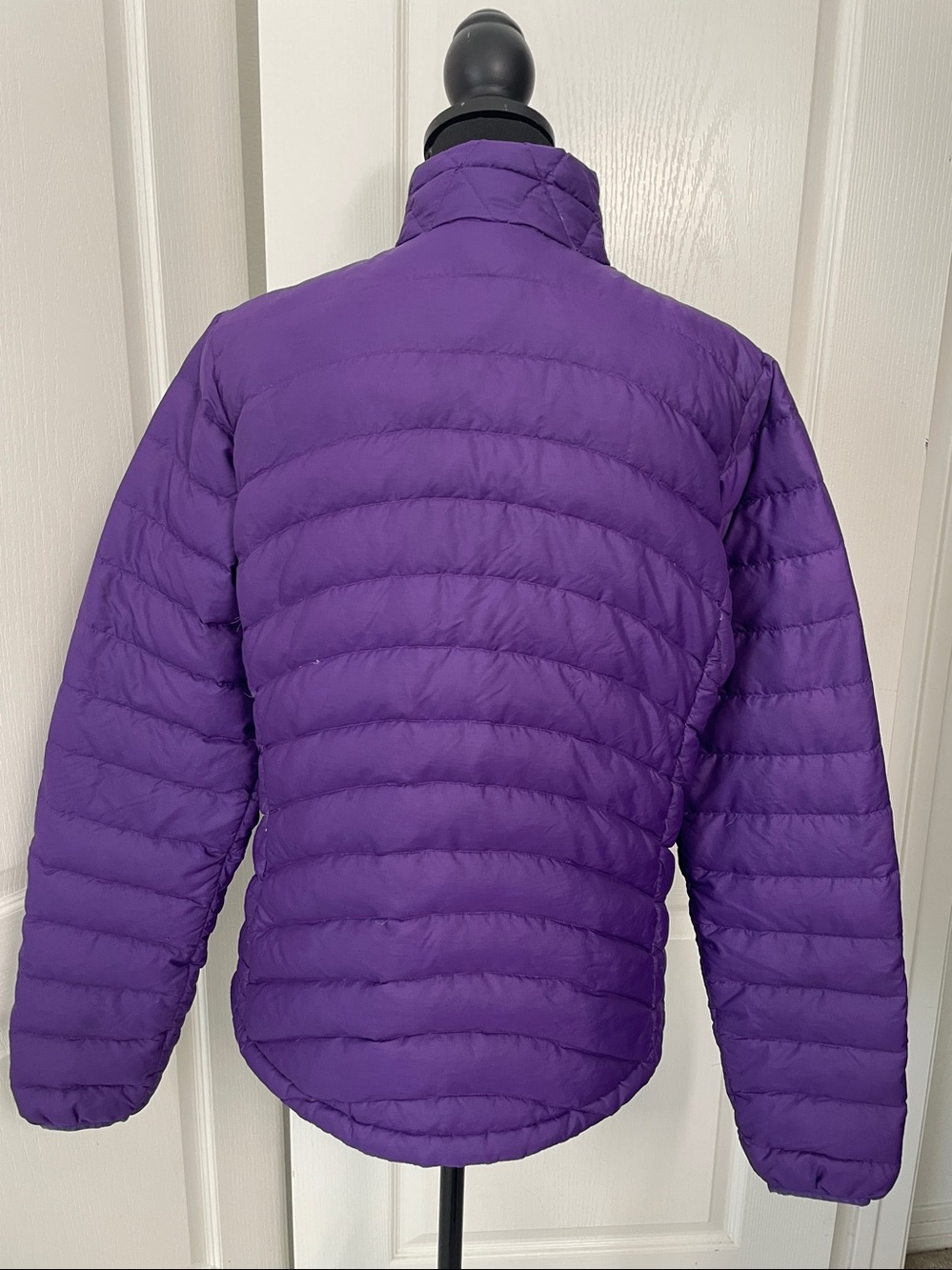 Patagonia jacket L goose down lightly fitted lightweight
Purple - Picture 5 of 9